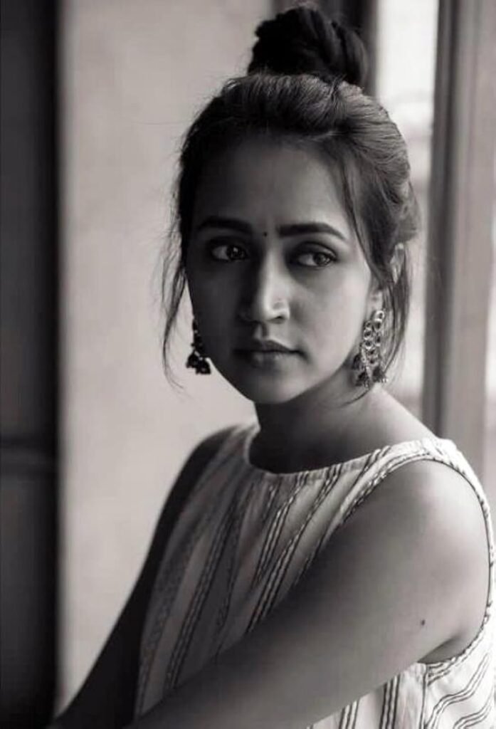 Actress Sanvikaa Biography 