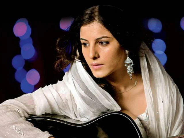 Isha Talwar biography